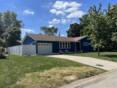 Browse photos, see new properties, get open house info, and research neighborhoods on Trulia. . Zillow tuscola il